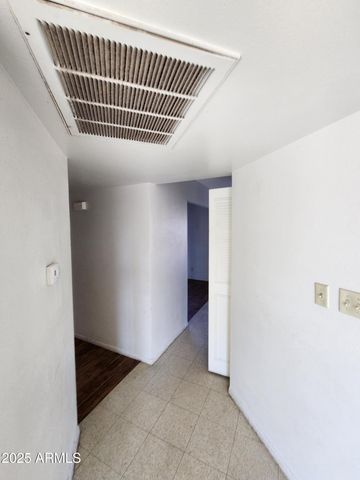 2315 W ORANGEWOOD Avenue, Phoenix, AZ 85021