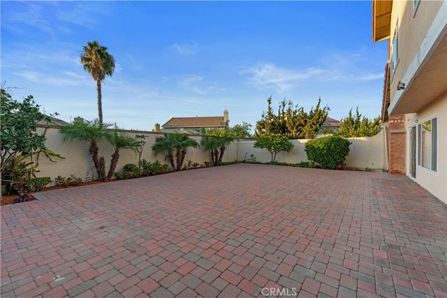 14391 Gibraltar Ave., Irvine, CA 92606