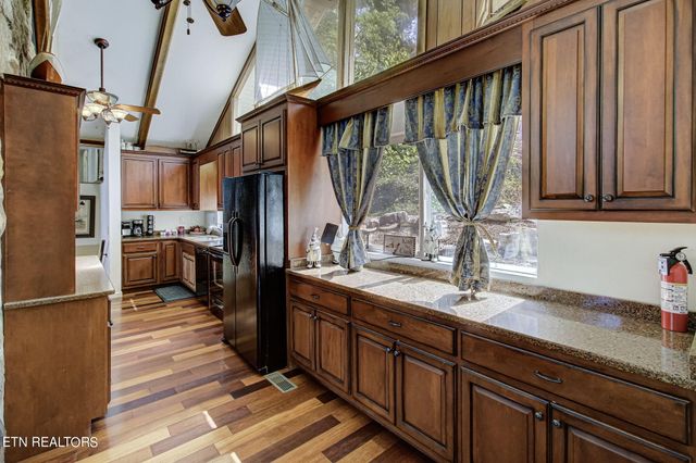 511 Laurel Lake Circle Circle, Madisonville, TN 37354