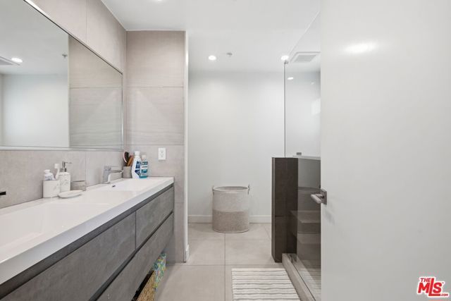 1238 S Holt Avenue 5, Los Angeles, CA 90035