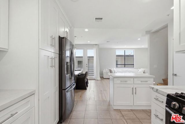 1238 S Holt Avenue 5, Los Angeles, CA 90035