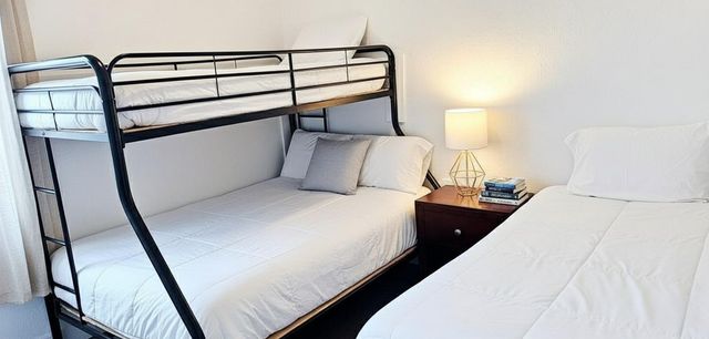 4131 Las Palmas Street, Galveston, TX 77554