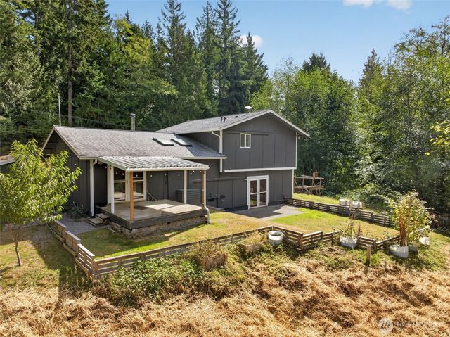18516 46th Avenue NW, Stanwood, WA 98292