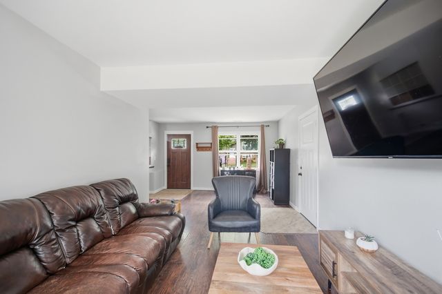 549 Arthur Drive, Cary, IL 60013