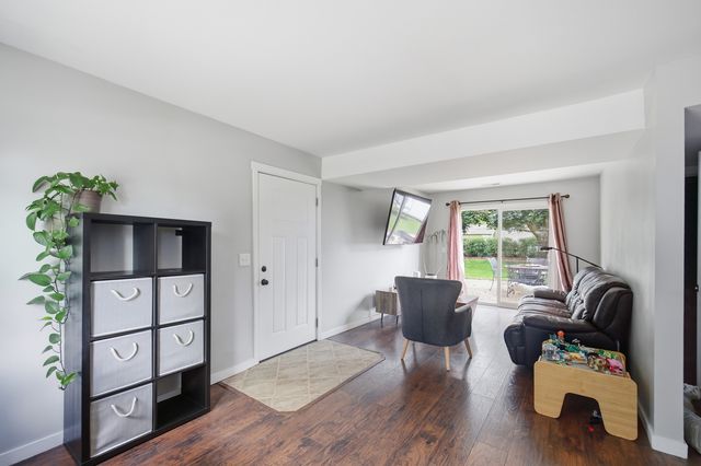 549 Arthur Drive, Cary, IL 60013