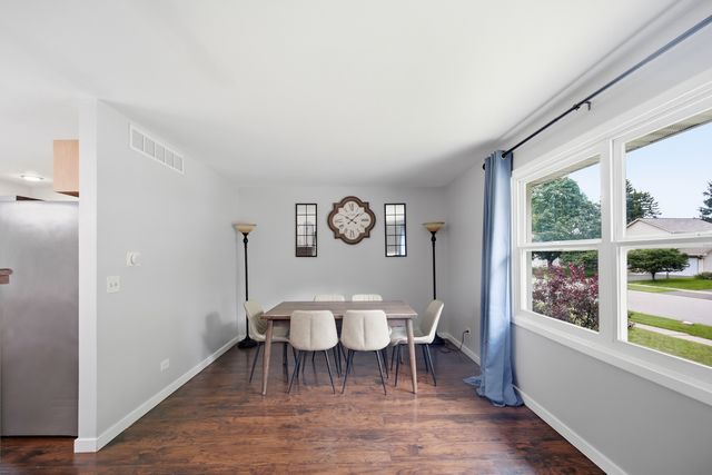 549 Arthur Drive, Cary, IL 60013