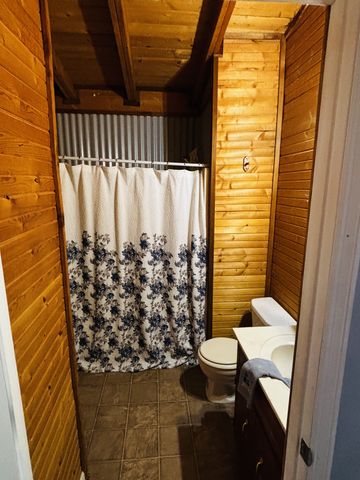 141 General Buckner Dr, Dover, TN 37058