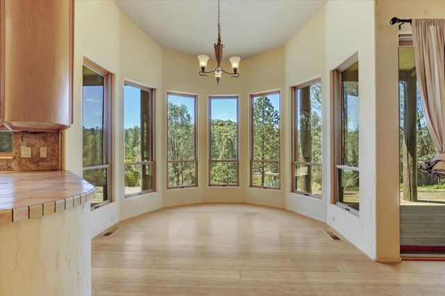 19787 Calle Toro Ln, Penn Valley, CA 95946