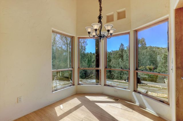 19787 Calle Toro Ln, Penn Valley, CA 95946