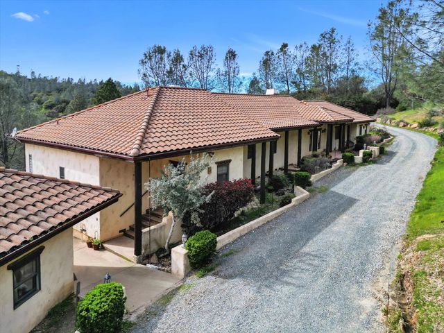 19787 Calle Toro Ln, Penn Valley, CA 95946