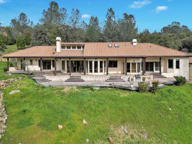 19787 Calle Toro Ln, Penn Valley, CA 95946