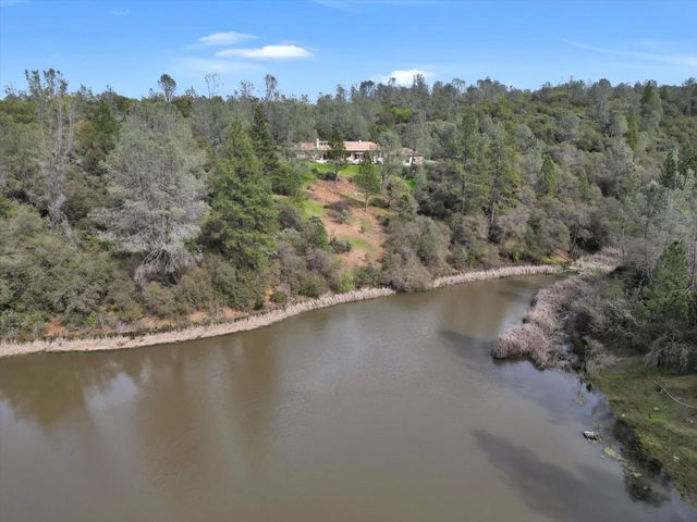 19787 Calle Toro Ln, Penn Valley, CA 95946