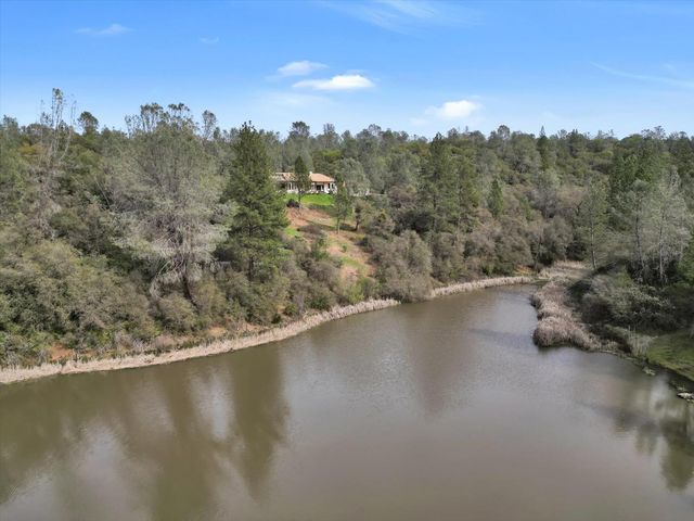 19787 Calle Toro Ln, Penn Valley, CA 95946