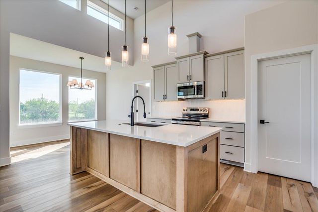 9630 W Cedar Lane, Maize, KS 67101