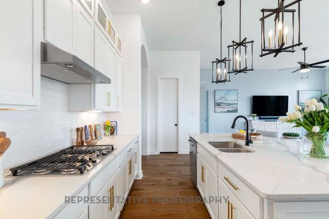 12343 Hackberry Drive, Mont Belvieu, TX 77523