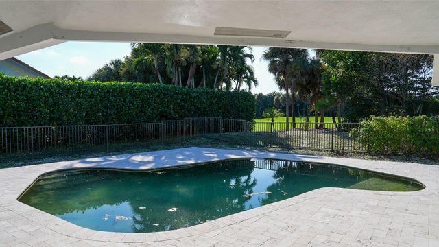17651 Foxborough Ln, Boca Raton, FL 33496