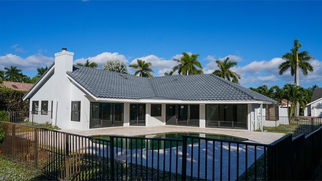 17651 Foxborough Ln, Boca Raton, FL 33496