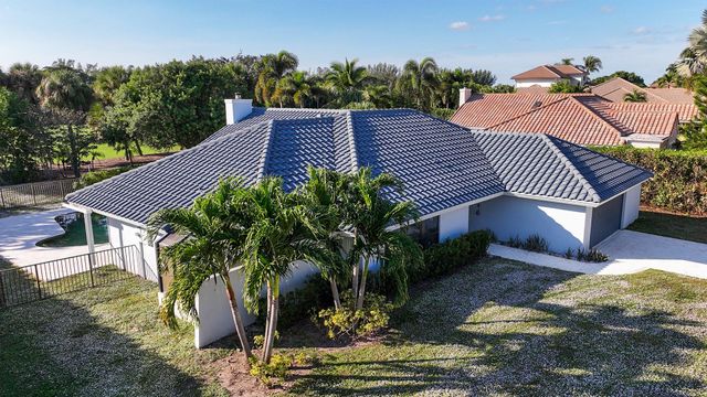 17651 Foxborough Ln, Boca Raton, FL 33496