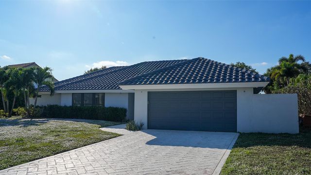 17651 Foxborough Ln, Boca Raton, FL 33496