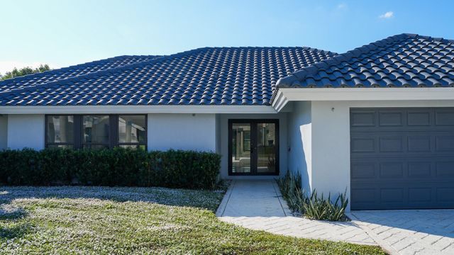 17651 Foxborough Ln, Boca Raton, FL 33496