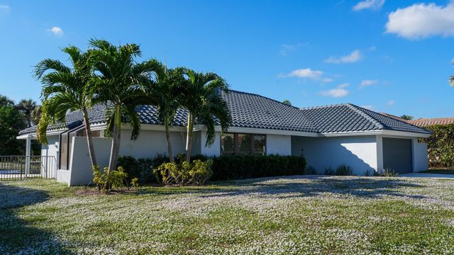 17651 Foxborough Ln, Boca Raton, FL 33496