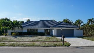 17651 Foxborough Ln, Boca Raton, FL 33496