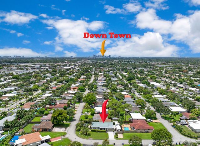 330 NE 48th Street, Oakland Park, FL 33334