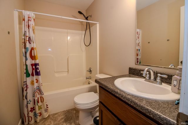 205 Norway Spruce Lane, Walkerton, IN 46574