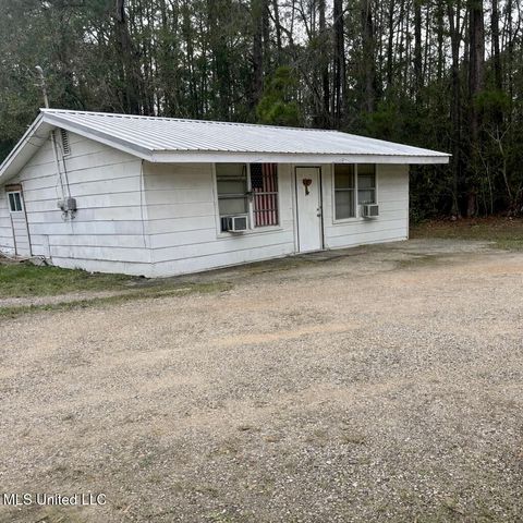 2212 E Canal Street, Picayune, MS 39466