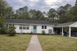 2212 E Canal Street, Picayune, MS 39466