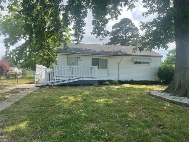 2129 Dean DR, Norfolk, VA 23518