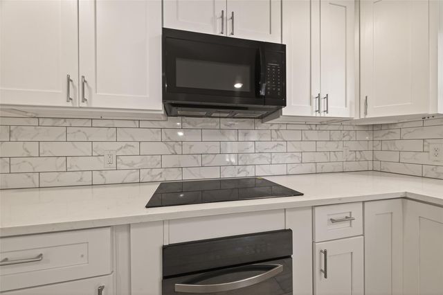 3710 Daphne Street, Houston, TX 77021