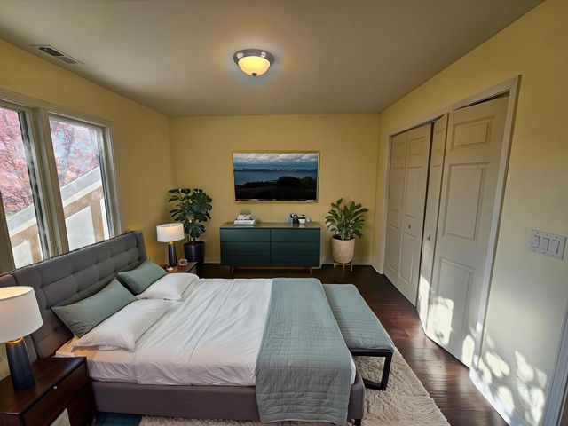 30 Danada Drive, Wheaton, IL 60189