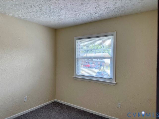 233 Knightsmanor Ct, Henrico, VA 23227