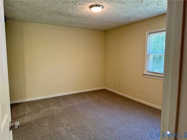 233 Knightsmanor Ct, Henrico, VA 23227