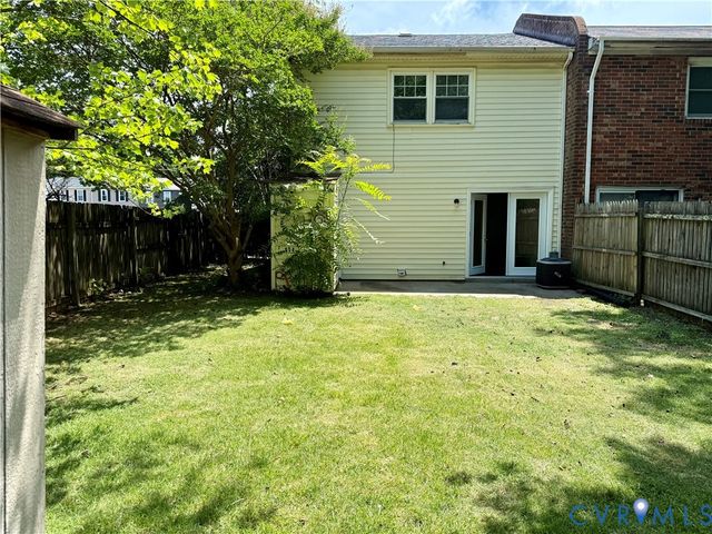 233 Knightsmanor Ct, Henrico, VA 23227