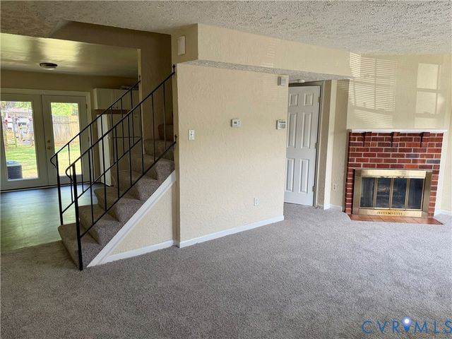 233 Knightsmanor Ct, Henrico, VA 23227