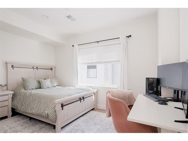 1172 S Reed Way, Lakewood, CO 80232