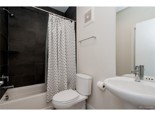 1172 S Reed Way, Lakewood, CO 80232