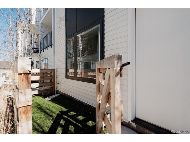 1172 S Reed Way, Lakewood, CO 80232