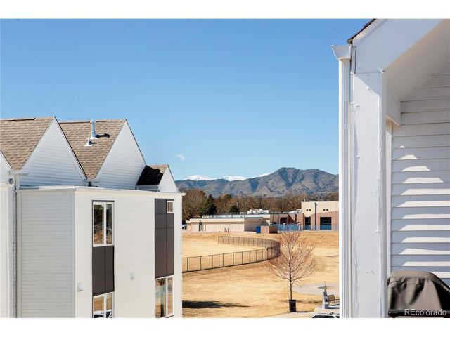 1172 S Reed Way, Lakewood, CO 80232