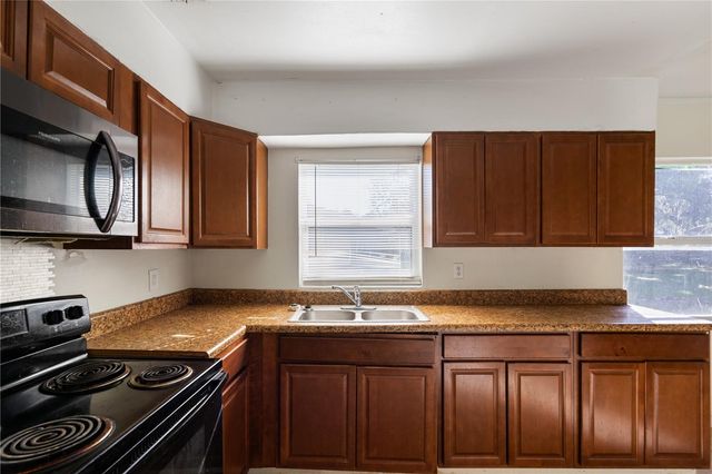 805 S STONE STREET, Deland, FL 32720