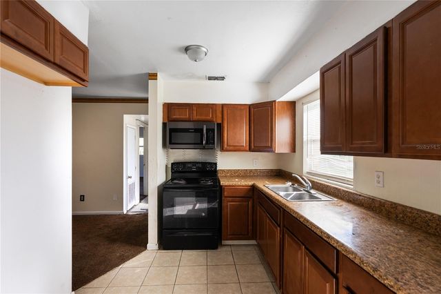 805 S STONE STREET, Deland, FL 32720