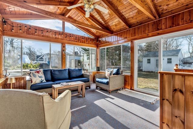 19 Pine Rock Rd, Falmouth, MA 02536