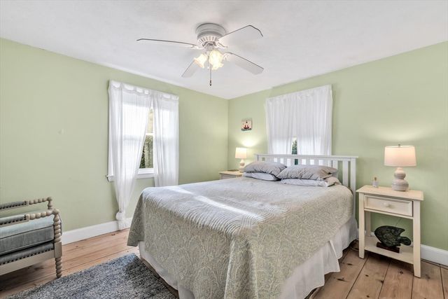 19 Pine Rock Rd, Falmouth, MA 02536