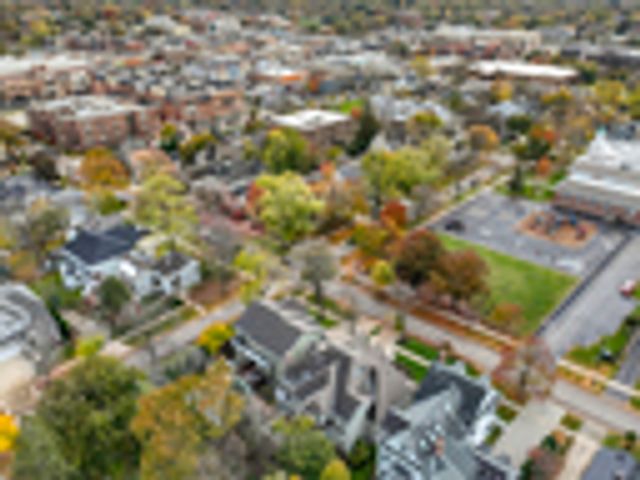 107 S Webster Street, Naperville, IL 60540