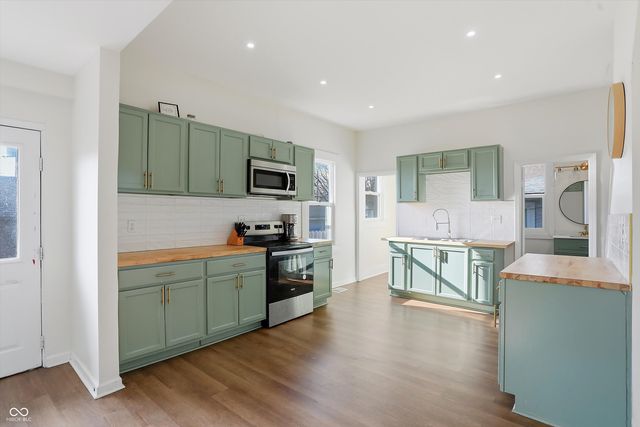 941 E Raymond Street, Indianapolis, IN 46203