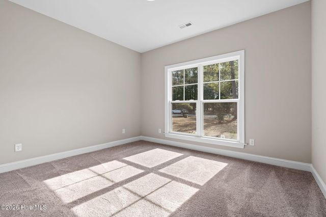 458 Genoes Point Road SW, Supply, NC 28462