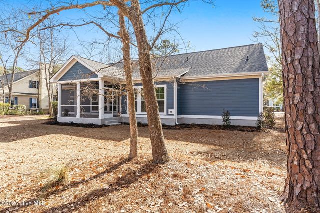 458 Genoes Point Road SW, Supply, NC 28462