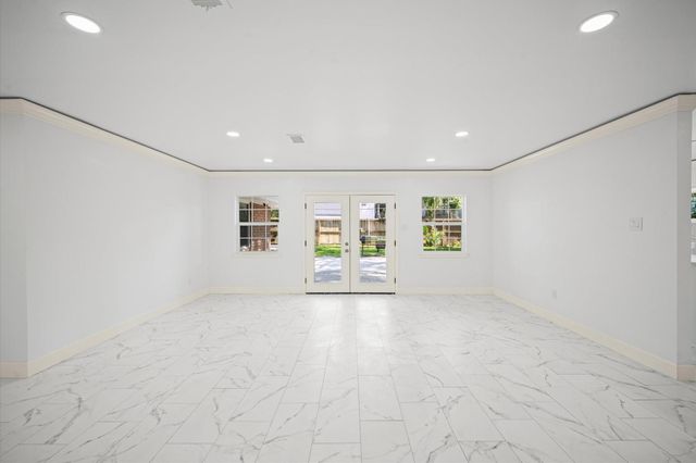 7702 Nairn Street, Houston, TX 77074